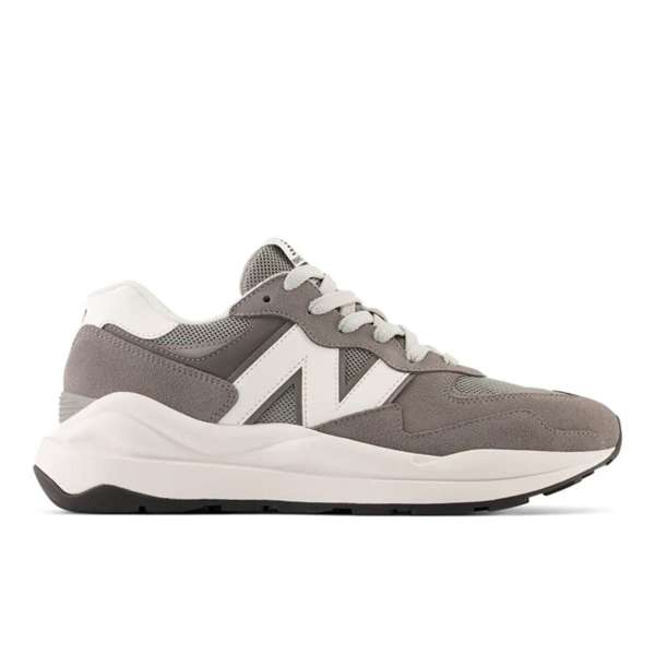 Zapato Lifestyle New Balance 57/40 Gris y Blanco (12 pares)