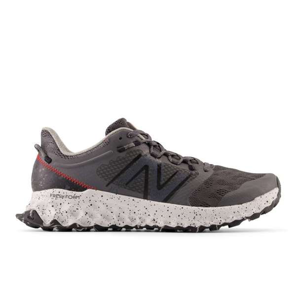 Zapato Trail New Balance Fresh Foam Garoé Gris/Blanco (12 pares)