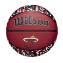 Balón de Basket Wilson NBA  Graffiti Miami Heat NO.7