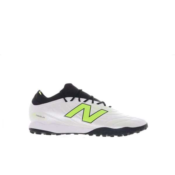 [ST3TSP5-D-10.5] Tacos de Fútbol New Balance Tekela Team Low Laced TF v5 (Blanco y Negro, 10.5)